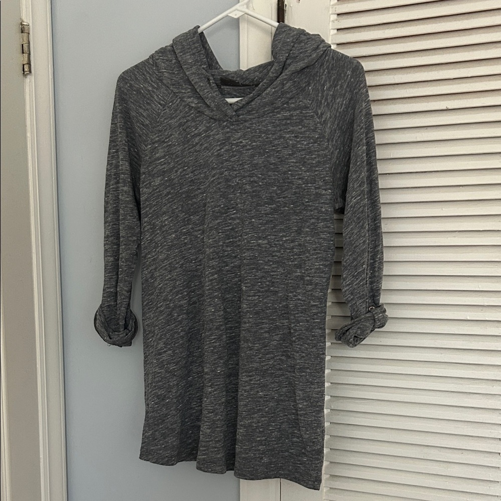 A Pea in the Pod Heathered Gray Maternity Tunic Hoodie